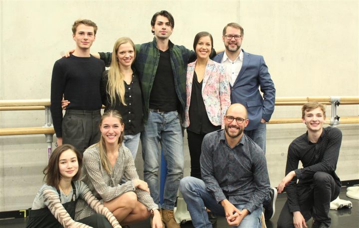 Alban Pinet stellt sieben neue Mitglieder der Compagnie und den neuen Repetitor vor